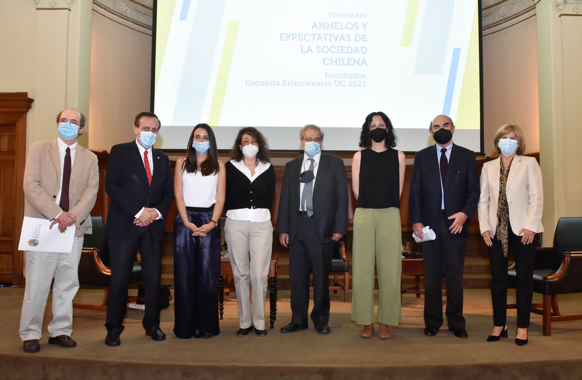 Seminario resultados Encuesta Bicentenario 2021: anhelos y expectativas de la sociedad chilena